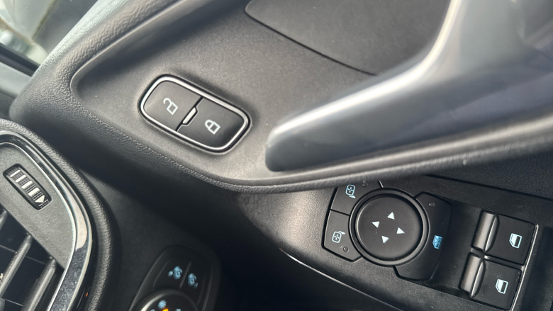 Ford Fiesta 1.0 EcoBoost Hbd mHEV 125 Titanium X 5dr Auto Petrol Hatchback